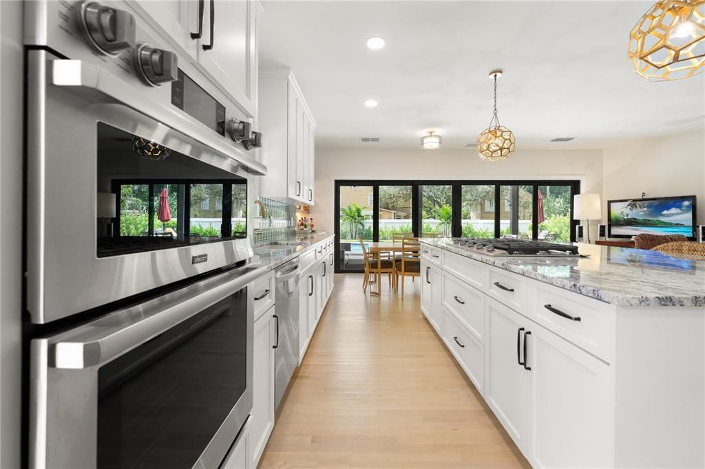 For Sale: $1,900,000 (4 beds, 4 baths, 2721 Square Feet)