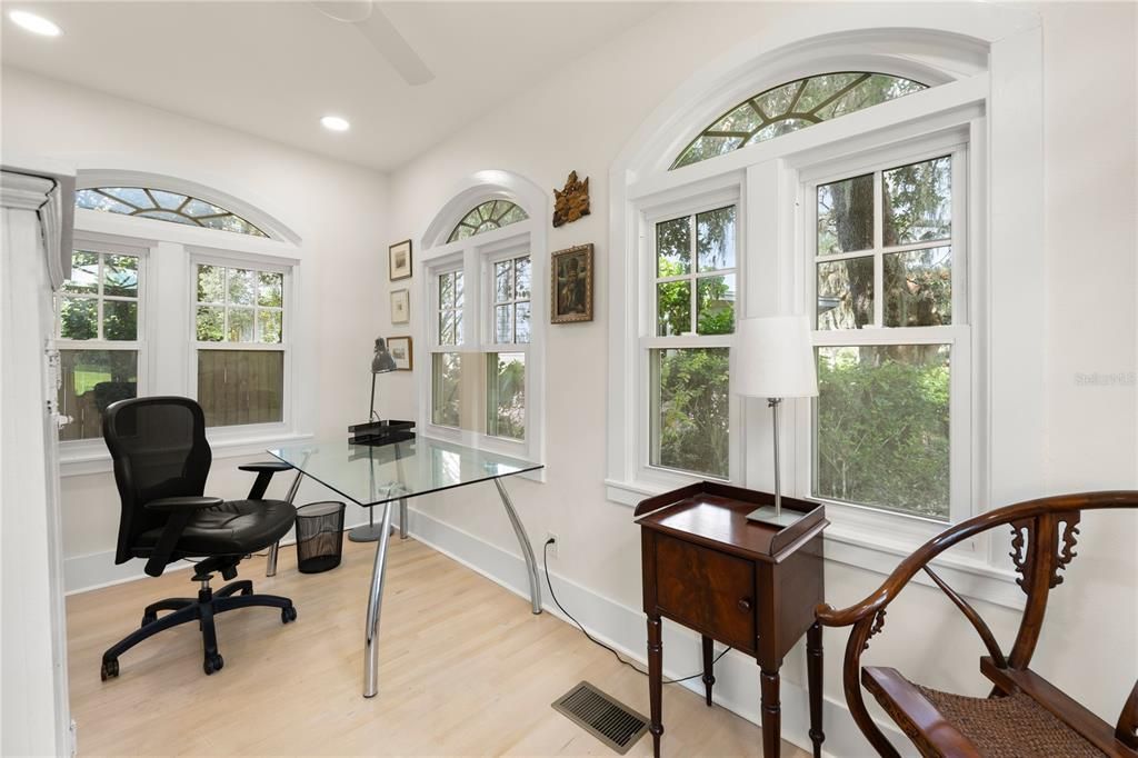 For Sale: $1,900,000 (4 beds, 4 baths, 2721 Square Feet)