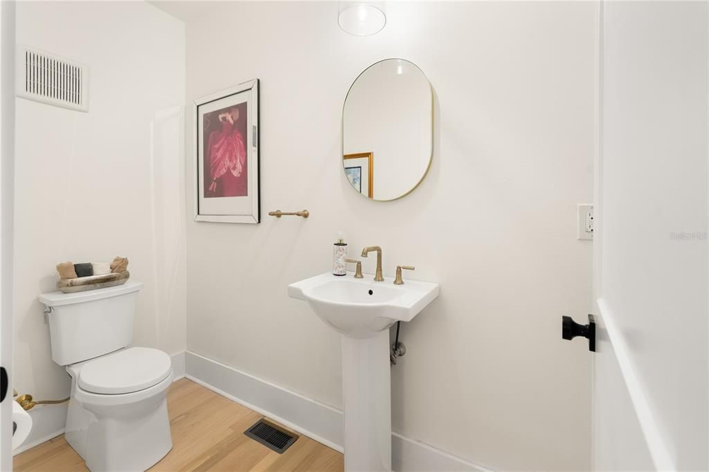 For Sale: $1,900,000 (4 beds, 4 baths, 2721 Square Feet)