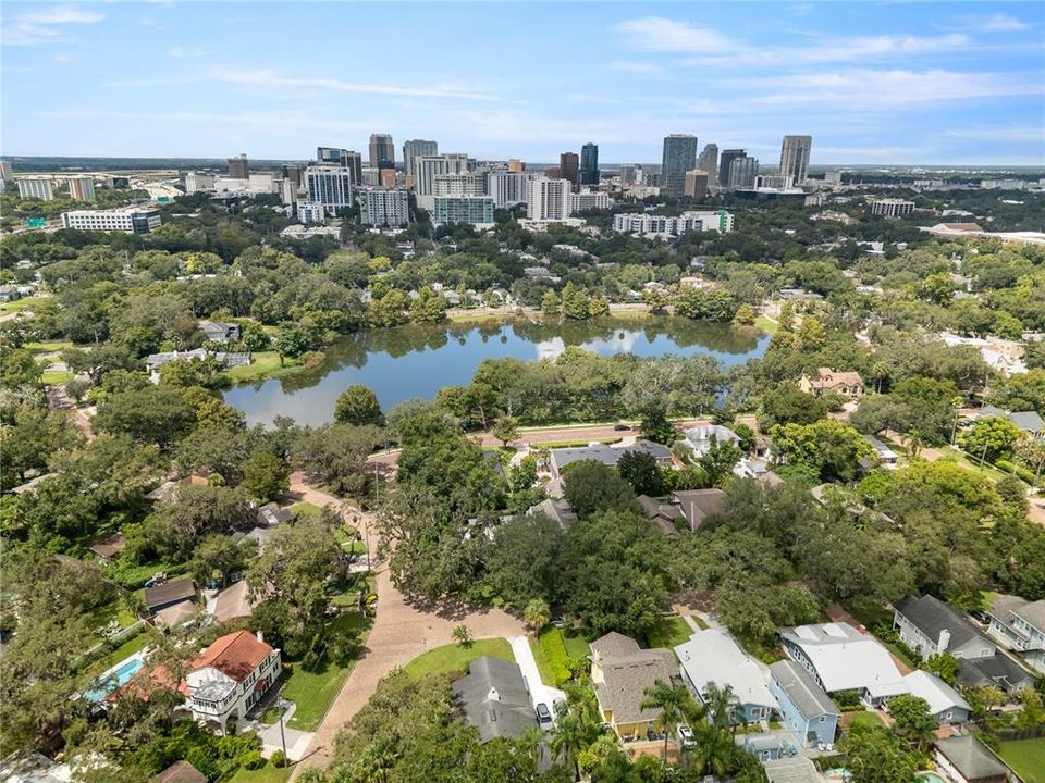 For Sale: $1,900,000 (4 beds, 4 baths, 2721 Square Feet)