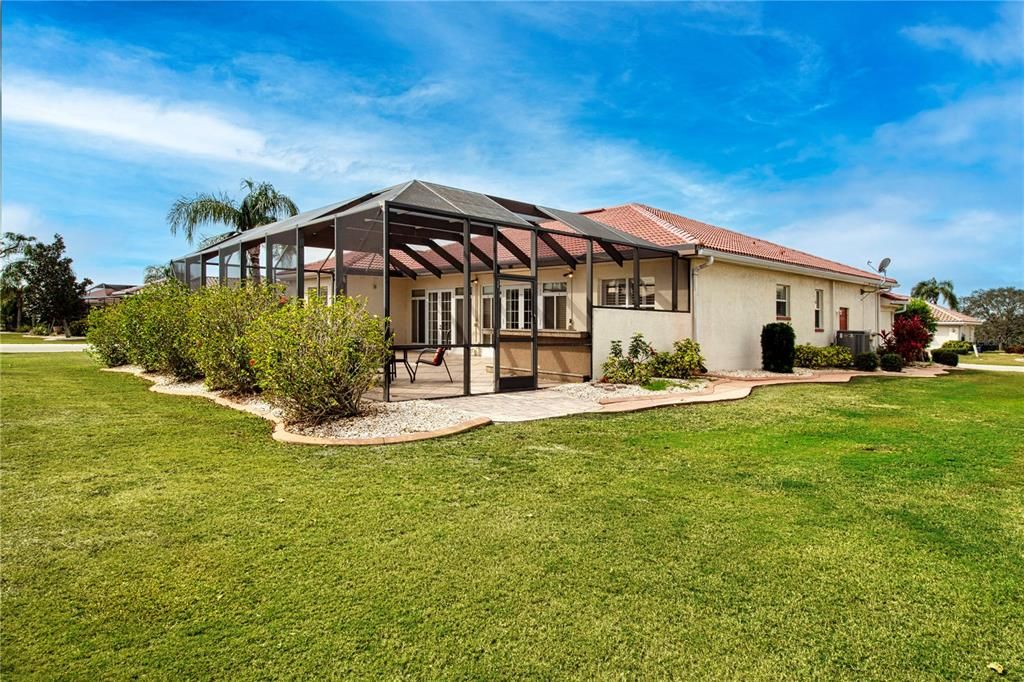 En Venta: $435,000 (3 camas, 3 baños, 2510 Pies cuadrados)