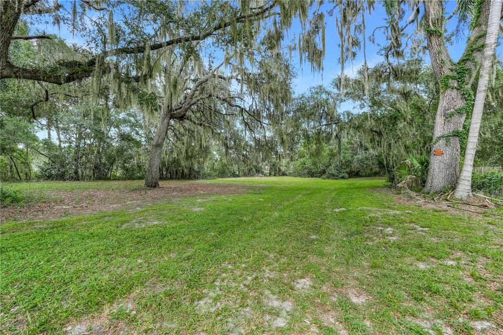 На продажу: $149,000 (1.79 acres)