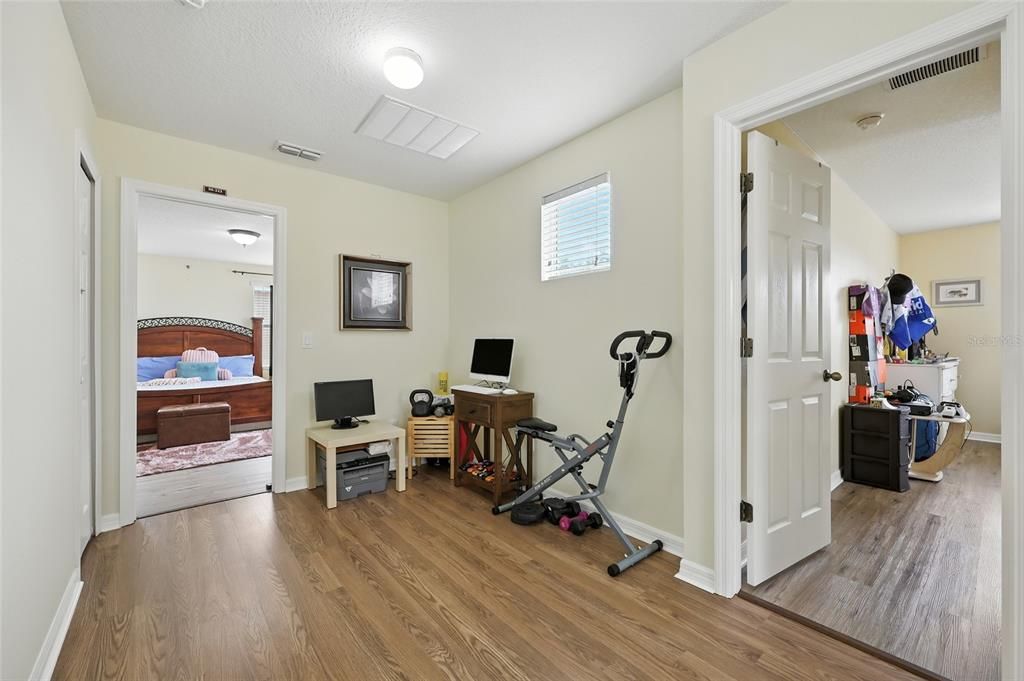 待售: $509,900 (4 贝兹, 4 浴室, 2061 平方英尺)