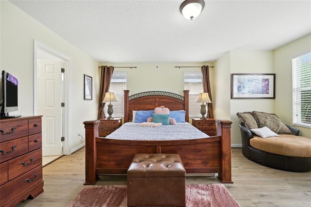 待售: $509,900 (4 贝兹, 4 浴室, 2061 平方英尺)