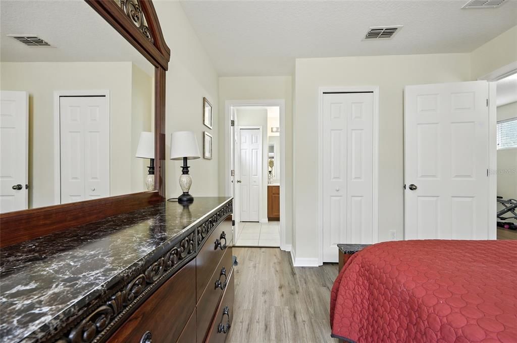 待售: $509,900 (4 贝兹, 4 浴室, 2061 平方英尺)