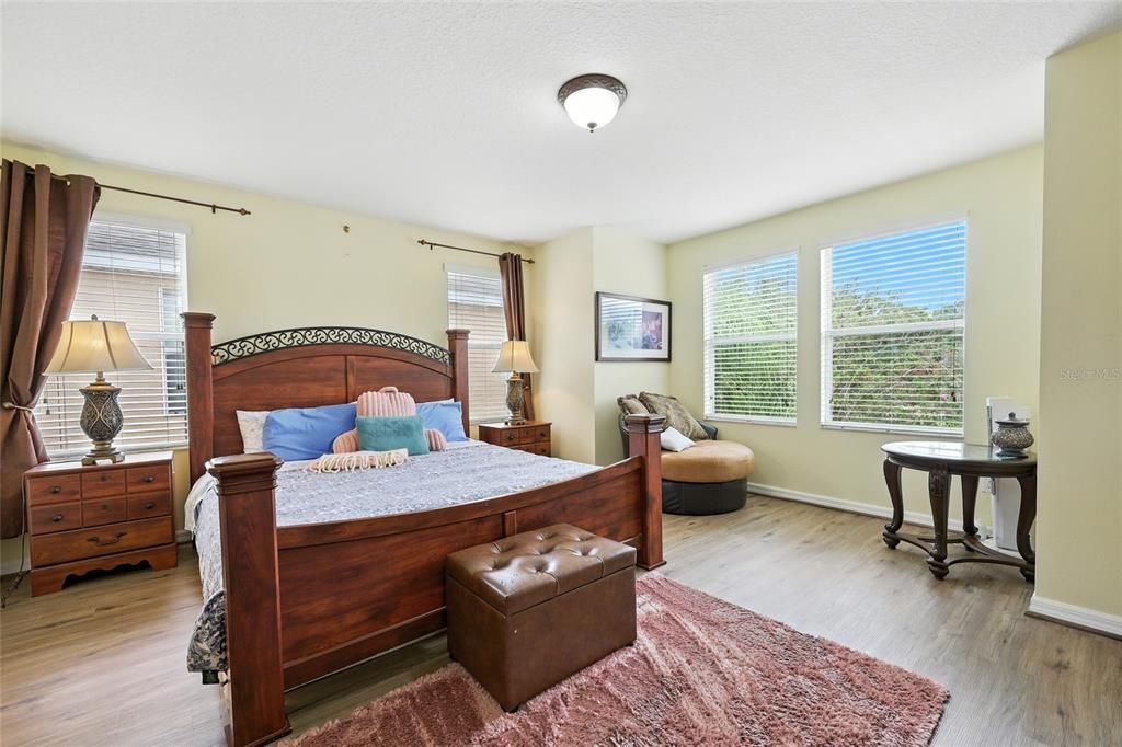 待售: $509,900 (4 贝兹, 4 浴室, 2061 平方英尺)