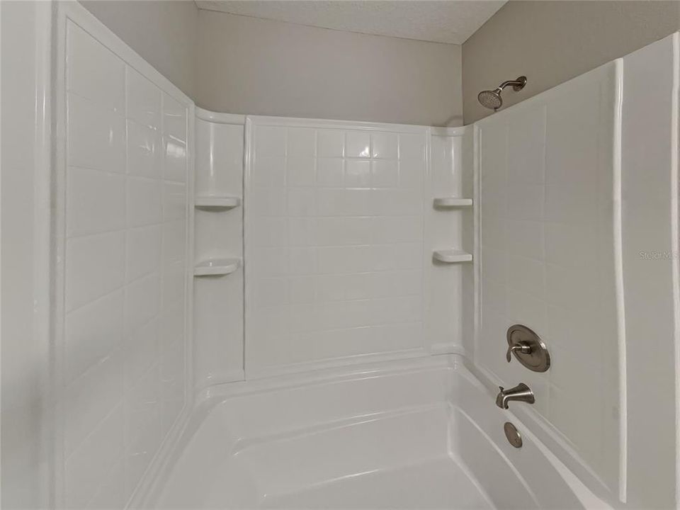 For Rent: $1,650 (3 beds, 2 baths, 1504 Square Feet)