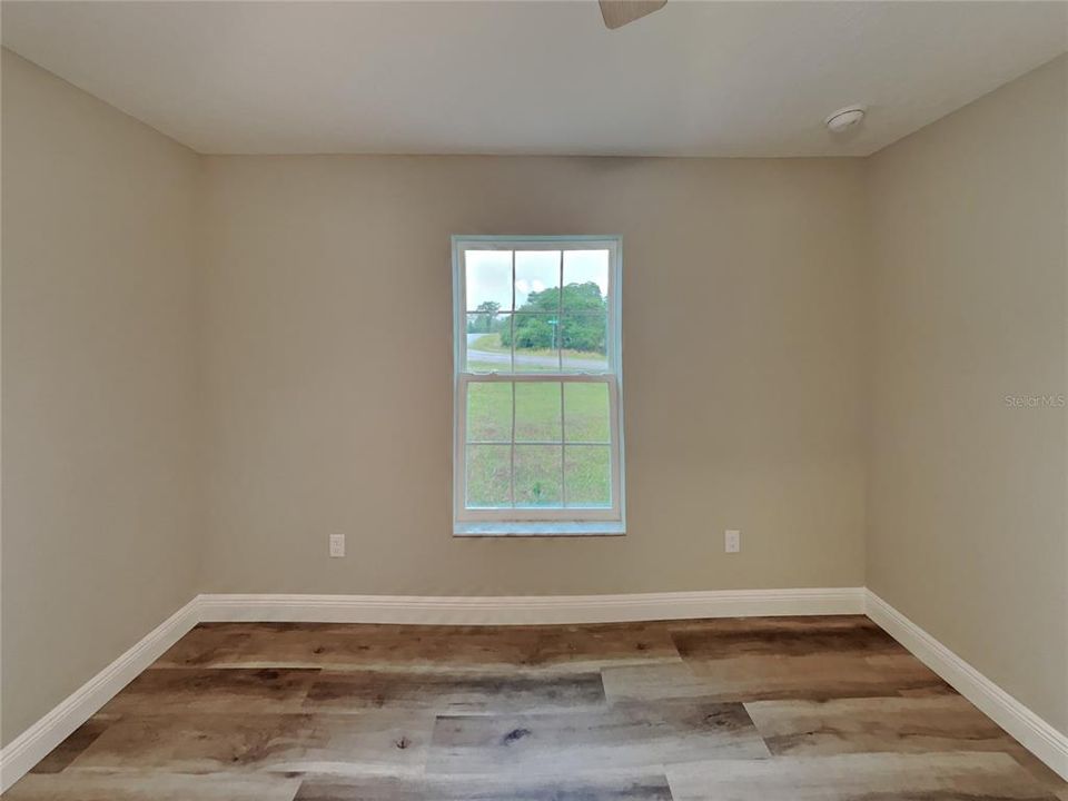 For Rent: $1,650 (3 beds, 2 baths, 1504 Square Feet)