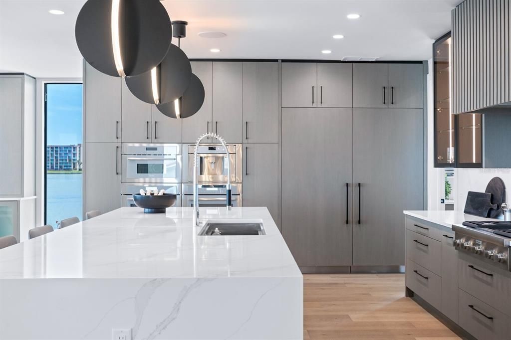 For Sale: $8,650,000 (5 beds, 5 baths, 5785 Square Feet)