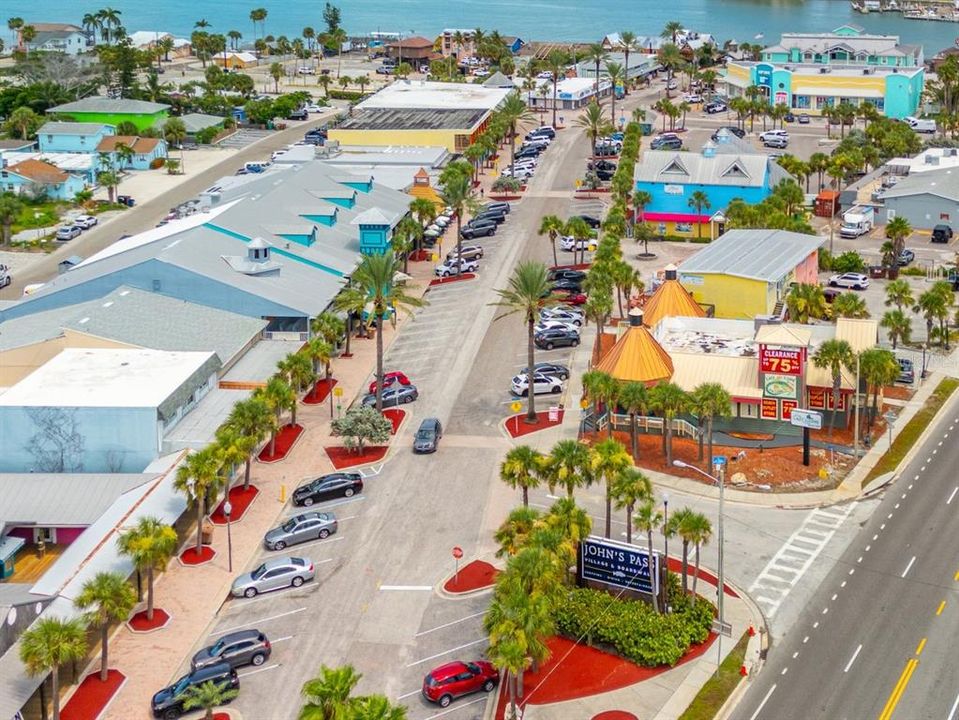 For Sale: $8,650,000 (5 beds, 5 baths, 5785 Square Feet)