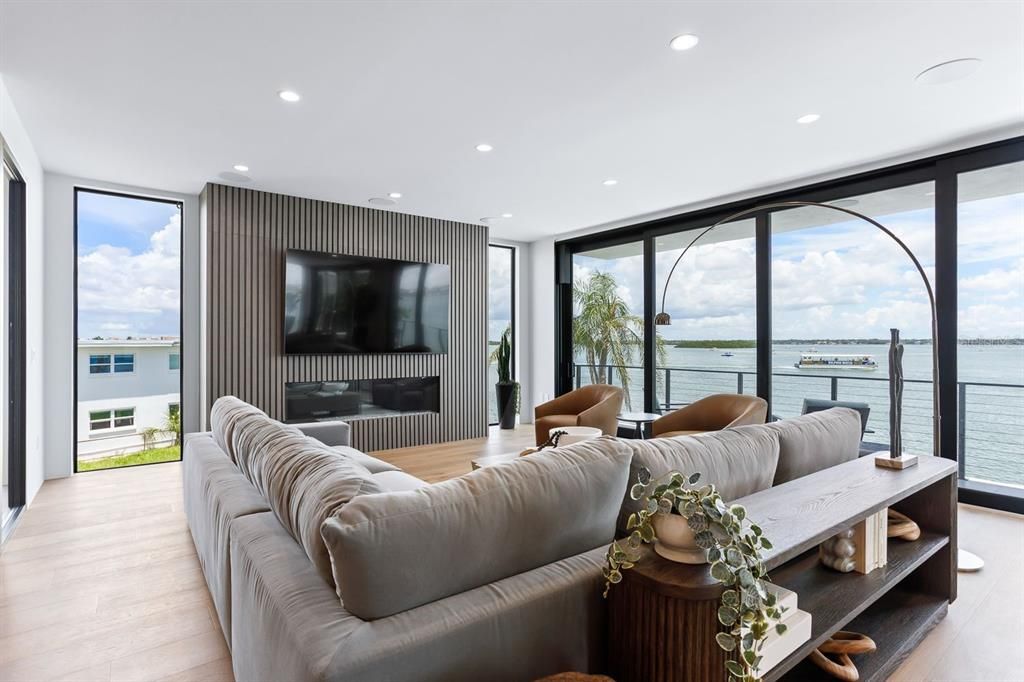 For Sale: $8,650,000 (5 beds, 5 baths, 5785 Square Feet)