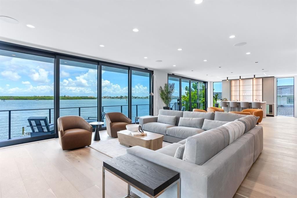 For Sale: $8,650,000 (5 beds, 5 baths, 5785 Square Feet)