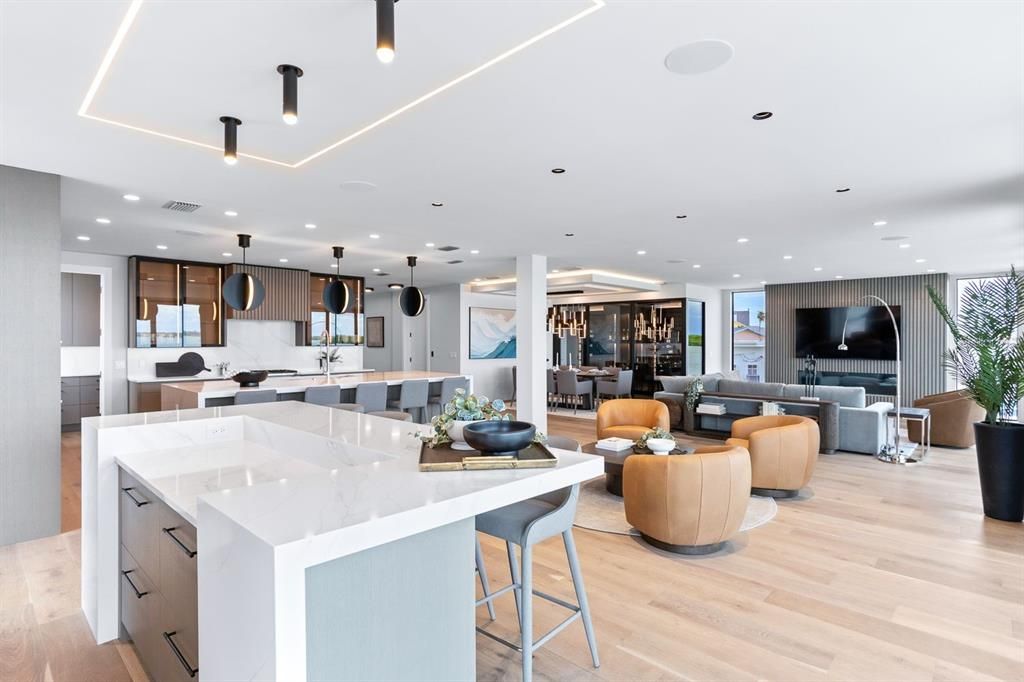 For Sale: $8,650,000 (5 beds, 5 baths, 5785 Square Feet)