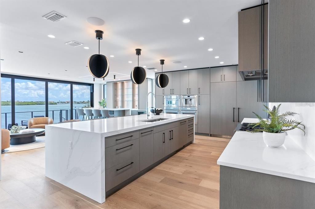 For Sale: $8,650,000 (5 beds, 5 baths, 5785 Square Feet)