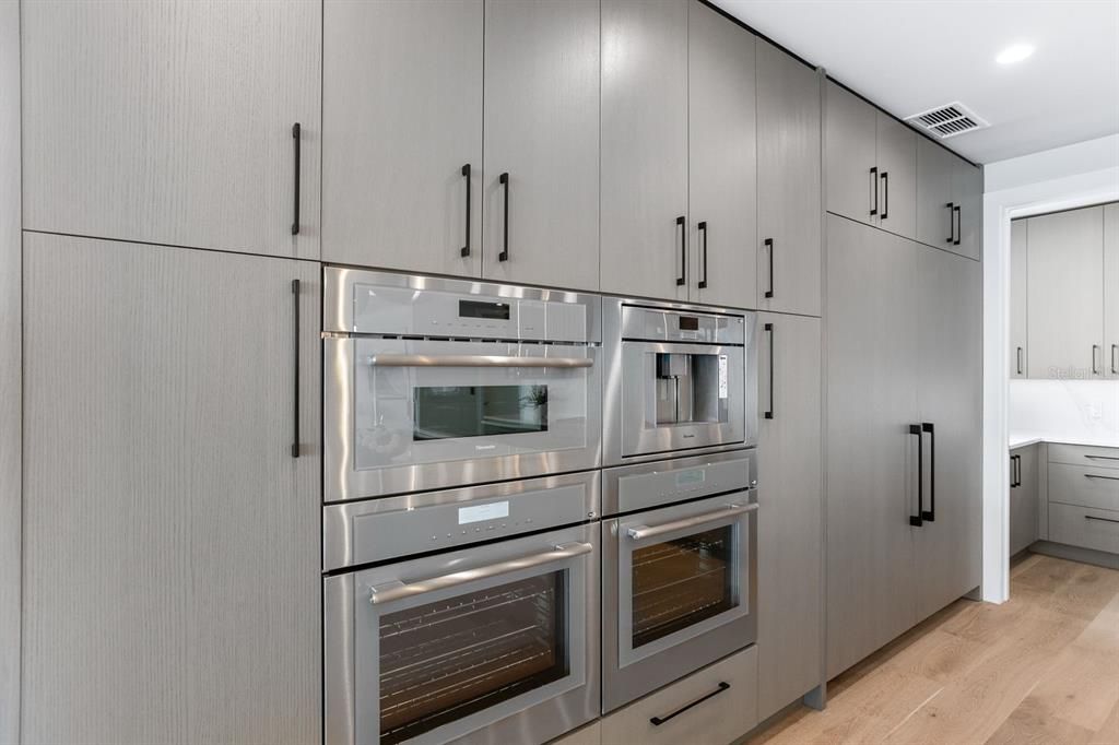 For Sale: $8,650,000 (5 beds, 5 baths, 5785 Square Feet)