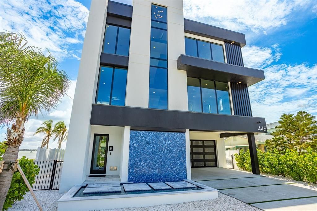 For Sale: $8,650,000 (5 beds, 5 baths, 5785 Square Feet)