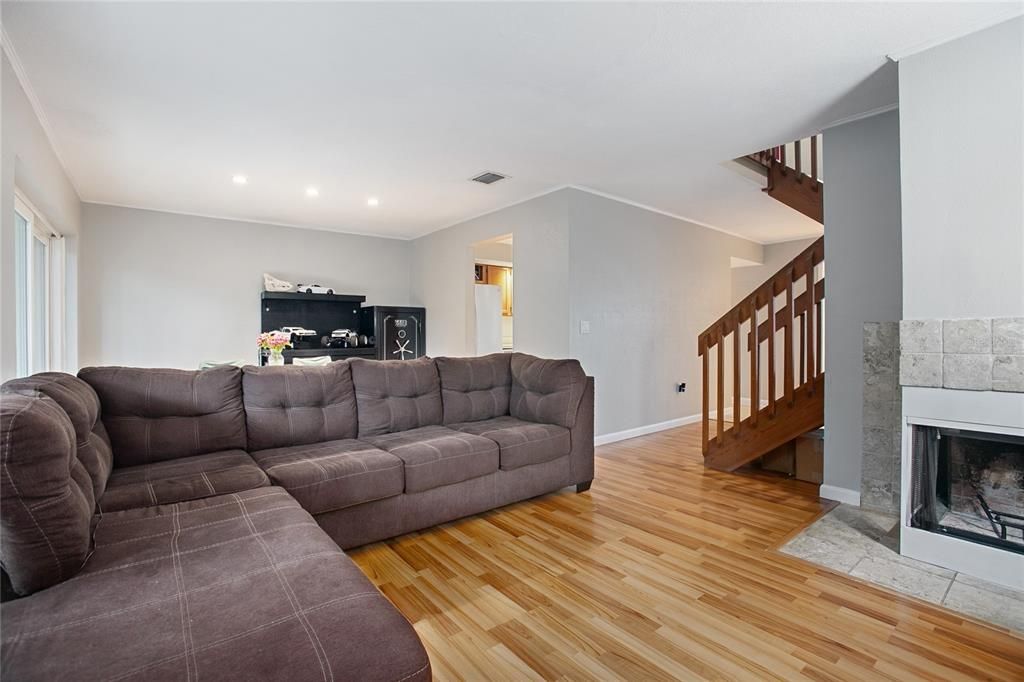 En Venta: $225,000 (2 camas, 2 baños, 1434 Pies cuadrados)