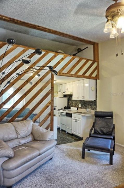 待售: $125,900 (1 贝兹, 1 浴室, 456 平方英尺)