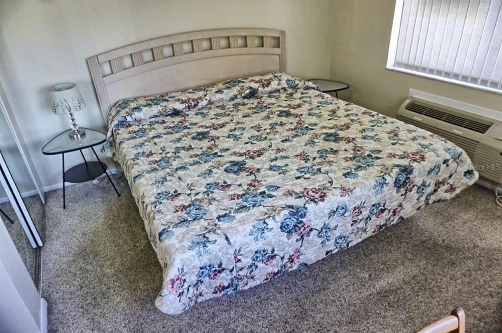 待售: $125,900 (1 贝兹, 1 浴室, 456 平方英尺)