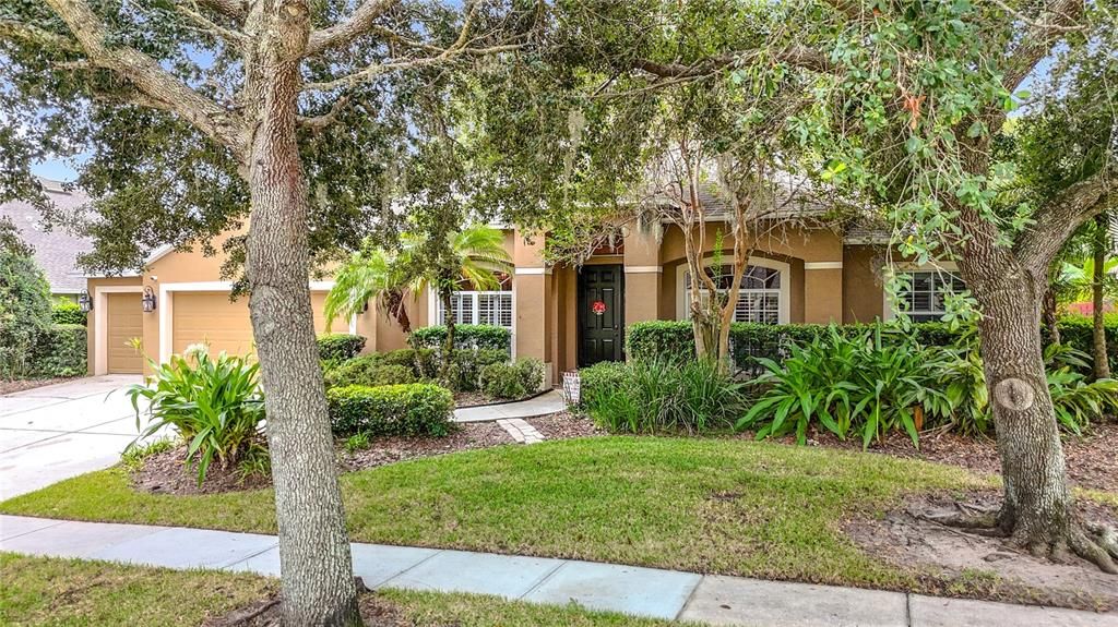 For Sale: $585,000 (4 beds, 3 baths, 2659 Square Feet)