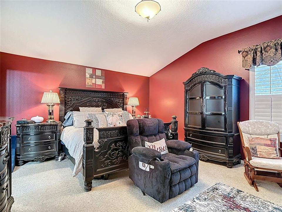 For Sale: $585,000 (4 beds, 3 baths, 2659 Square Feet)