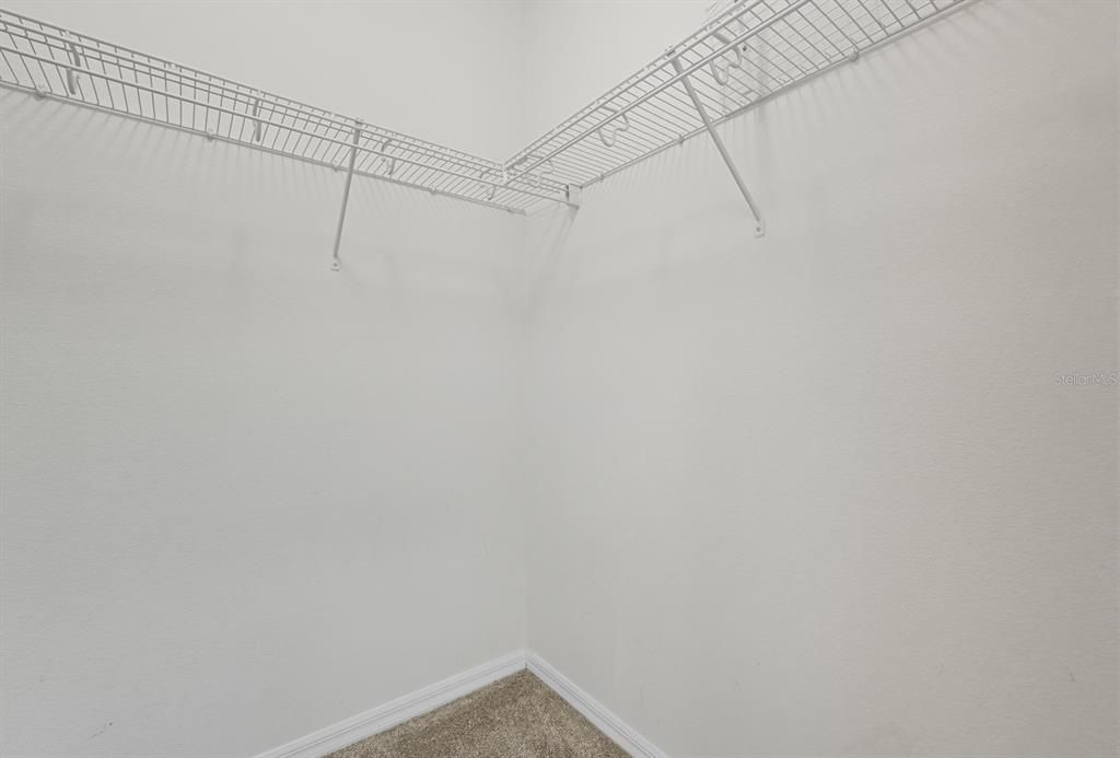 Под контрактом: $279,000 (3 спален, 2 ванн, 1377 Квадратных фут)