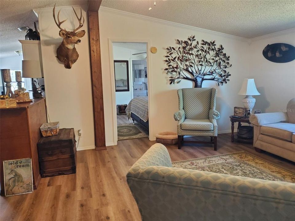 待售: $360,000 (3 贝兹, 2 浴室, 1252 平方英尺)