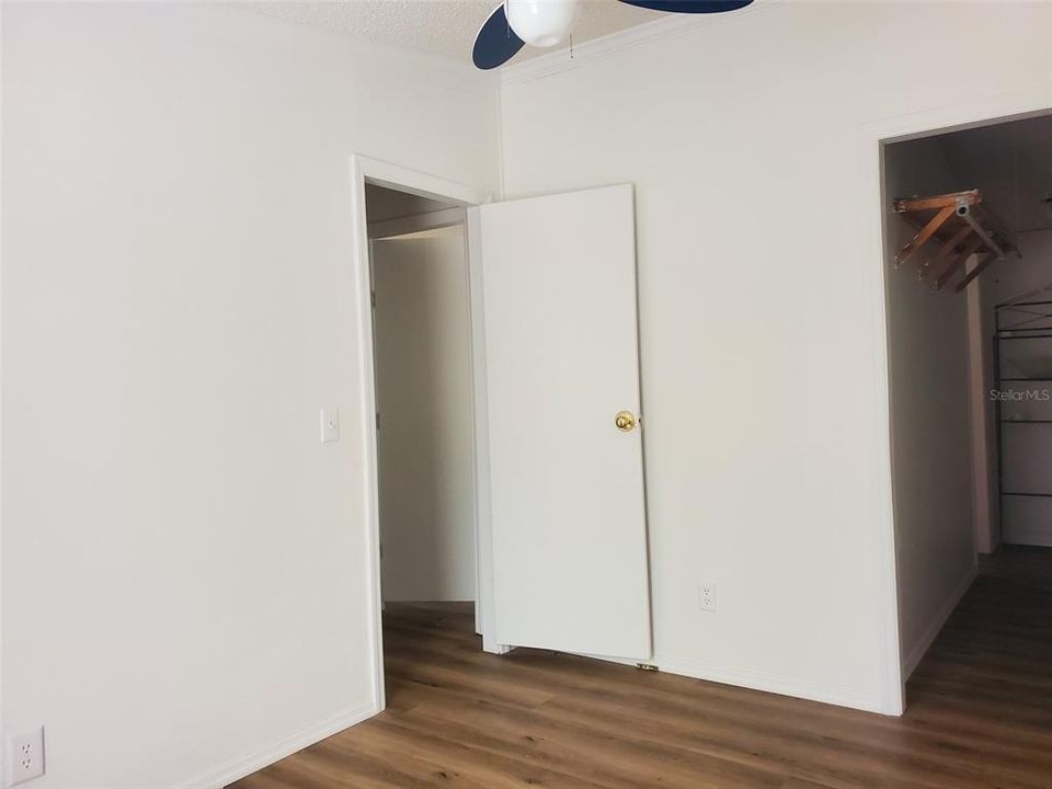 待售: $360,000 (3 贝兹, 2 浴室, 1252 平方英尺)