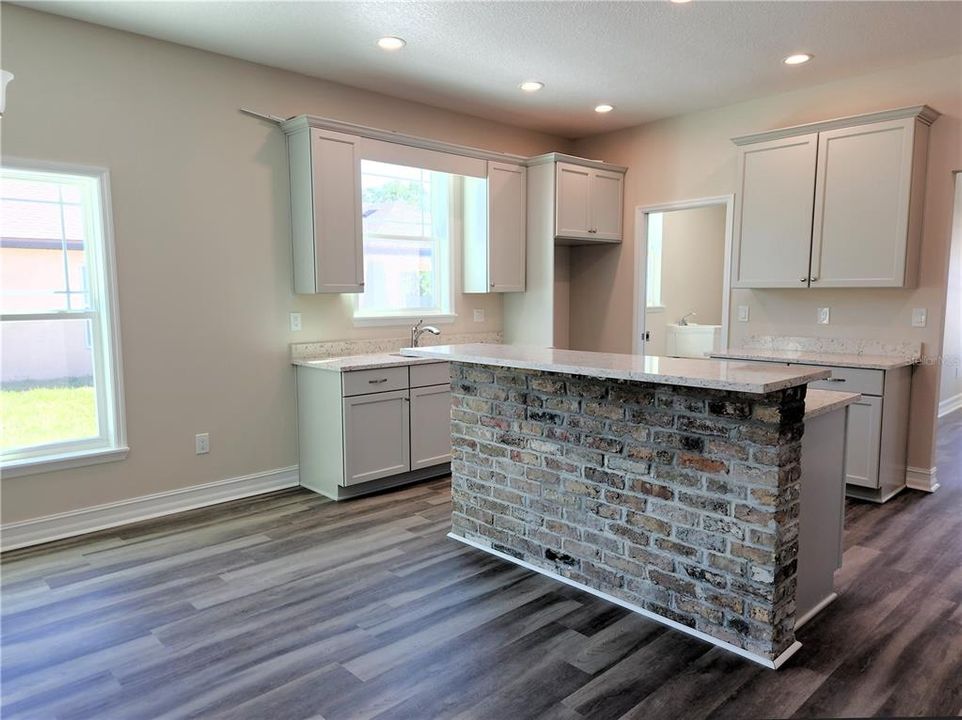 For Sale: $498,000 (3 beds, 2 baths, 2201 Square Feet)