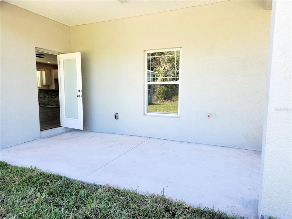 For Sale: $498,000 (3 beds, 2 baths, 2201 Square Feet)