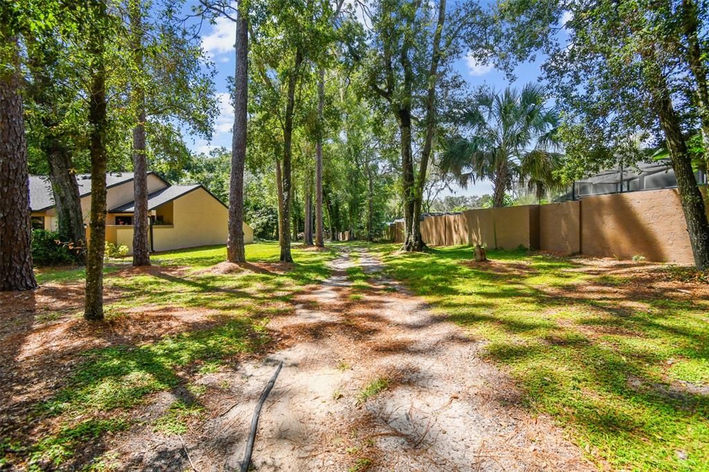 На продажу: $243,500 (2 спален, 2 ванн, 1146 Квадратных фут)