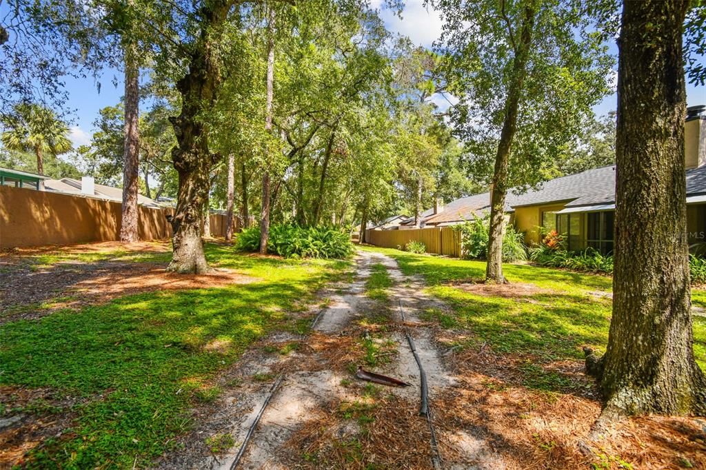 На продажу: $243,500 (2 спален, 2 ванн, 1146 Квадратных фут)