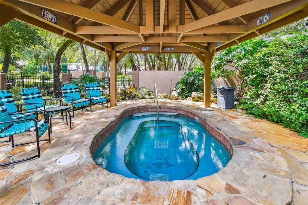 На продажу: $243,500 (2 спален, 2 ванн, 1146 Квадратных фут)