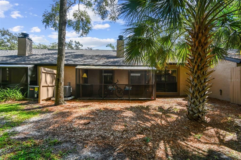 На продажу: $243,500 (2 спален, 2 ванн, 1146 Квадратных фут)