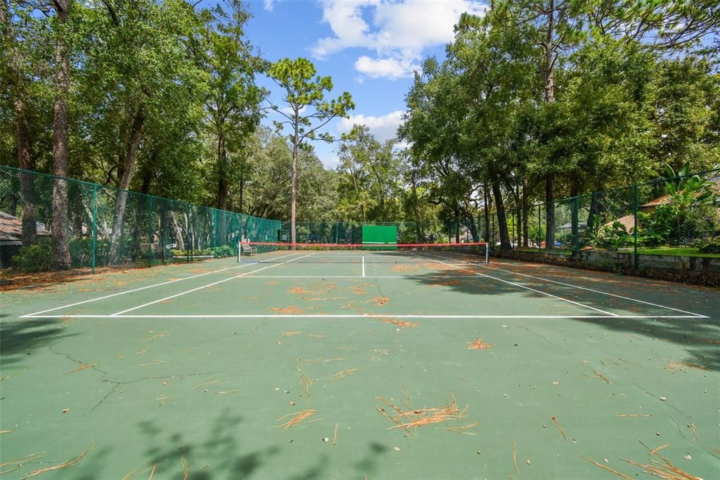 На продажу: $243,500 (2 спален, 2 ванн, 1146 Квадратных фут)