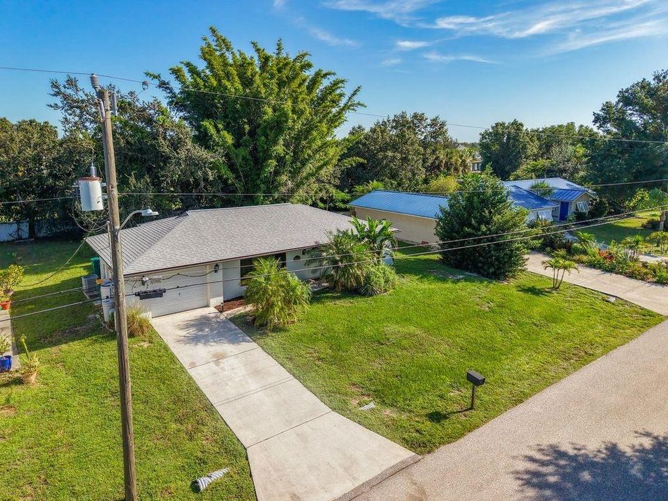 待售: $269,900 (2 贝兹, 2 浴室, 1002 平方英尺)