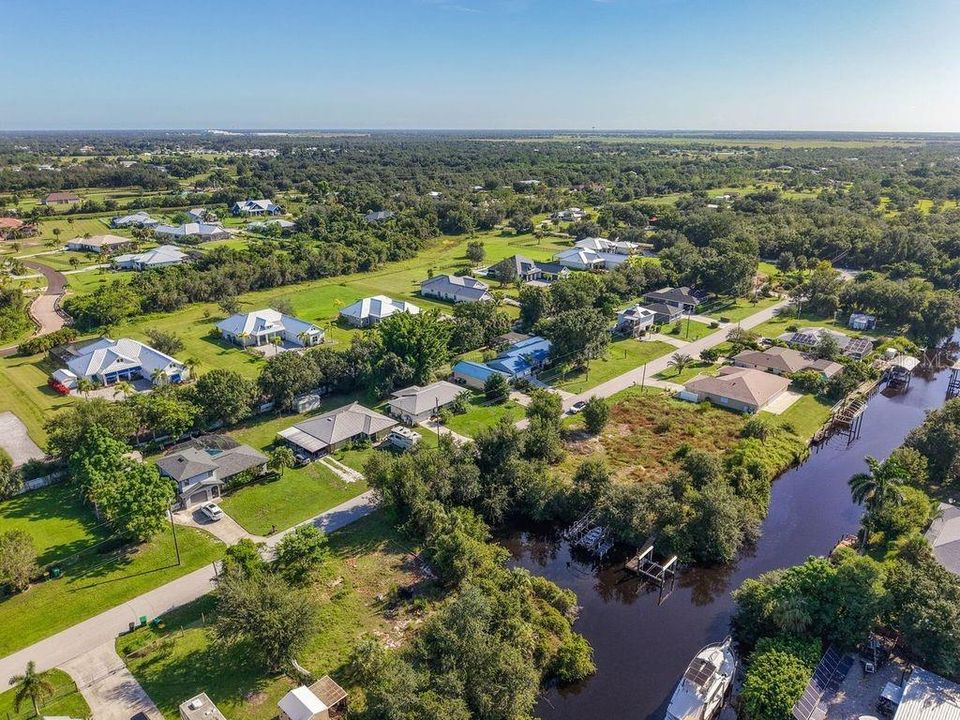 待售: $269,900 (2 贝兹, 2 浴室, 1002 平方英尺)