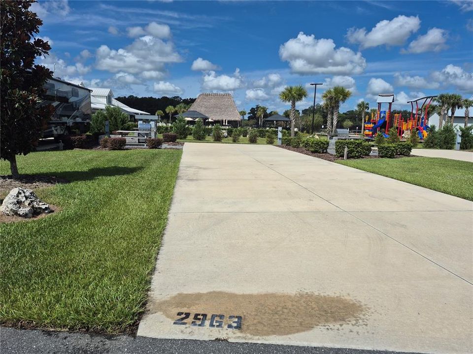 待售: $209,900 (0.07 acres)