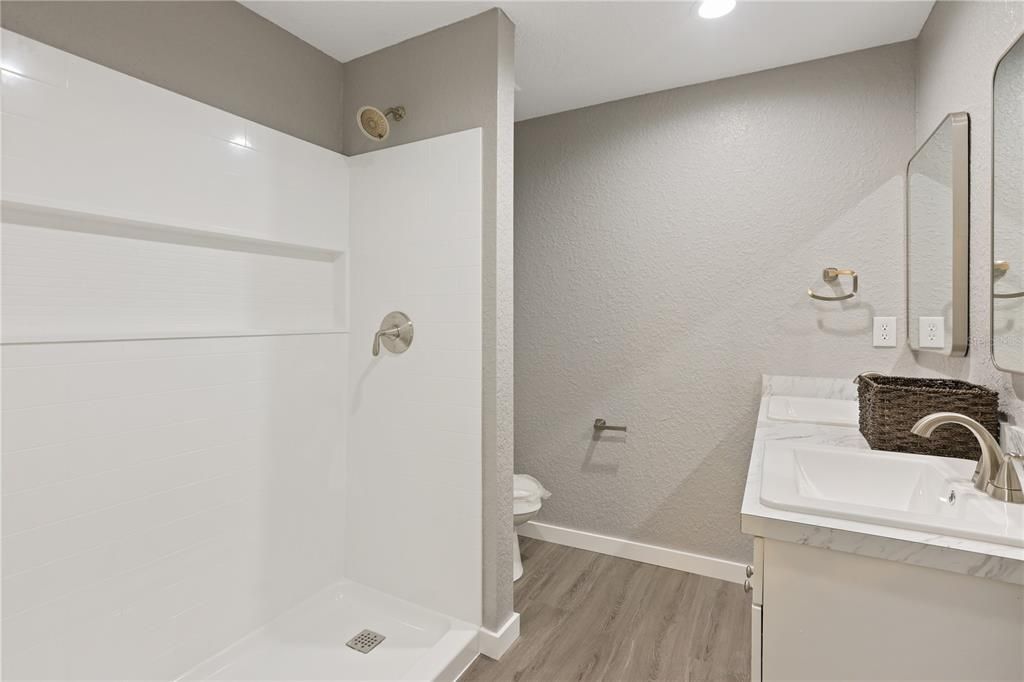 En Venta: $334,000 (2 camas, 2 baños, 1904 Pies cuadrados)