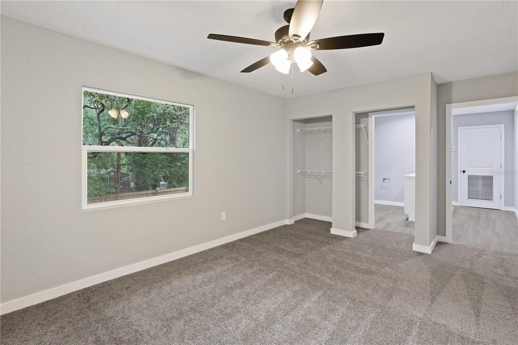 En Venta: $334,000 (2 camas, 2 baños, 1904 Pies cuadrados)