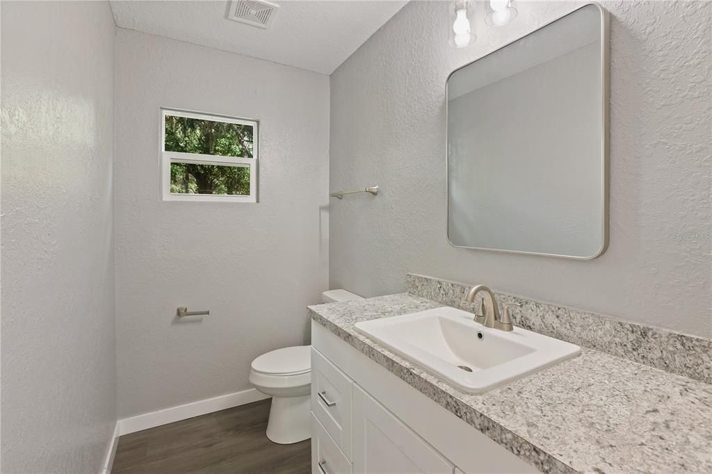 En Venta: $334,000 (2 camas, 2 baños, 1904 Pies cuadrados)