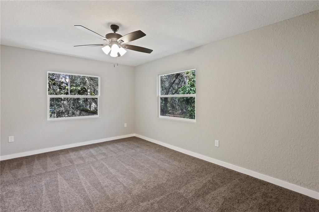 En Venta: $334,000 (2 camas, 2 baños, 1904 Pies cuadrados)