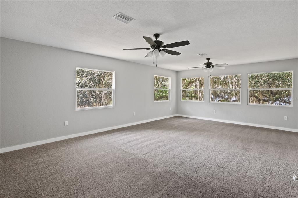 En Venta: $334,000 (2 camas, 2 baños, 1904 Pies cuadrados)