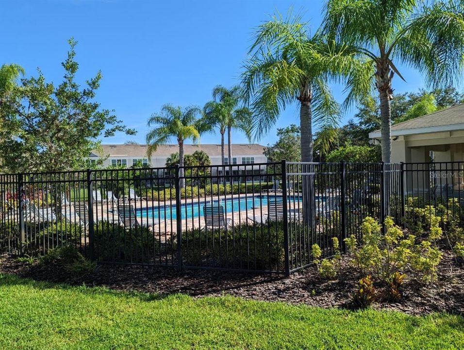 For Rent: $1,949 (3 beds, 2 baths, 1588 Square Feet)