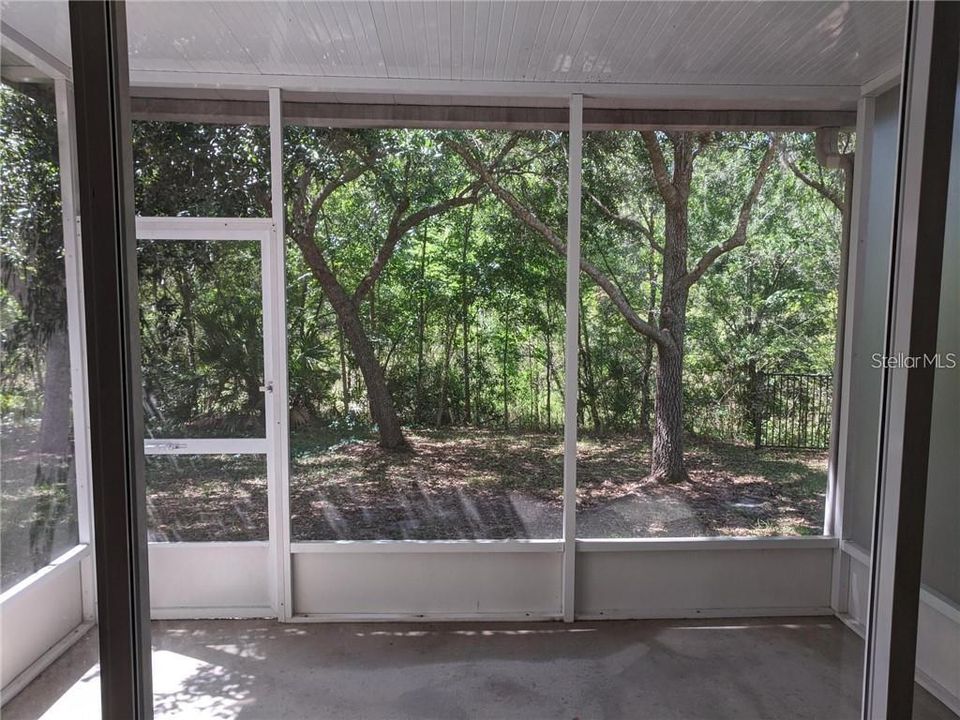 For Rent: $1,949 (3 beds, 2 baths, 1588 Square Feet)