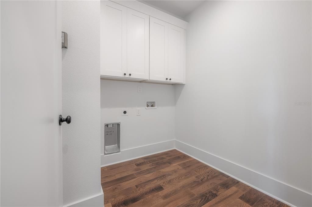 Под контрактом: $741,260 (3 спален, 3 ванн, 2151 Квадратных фут)