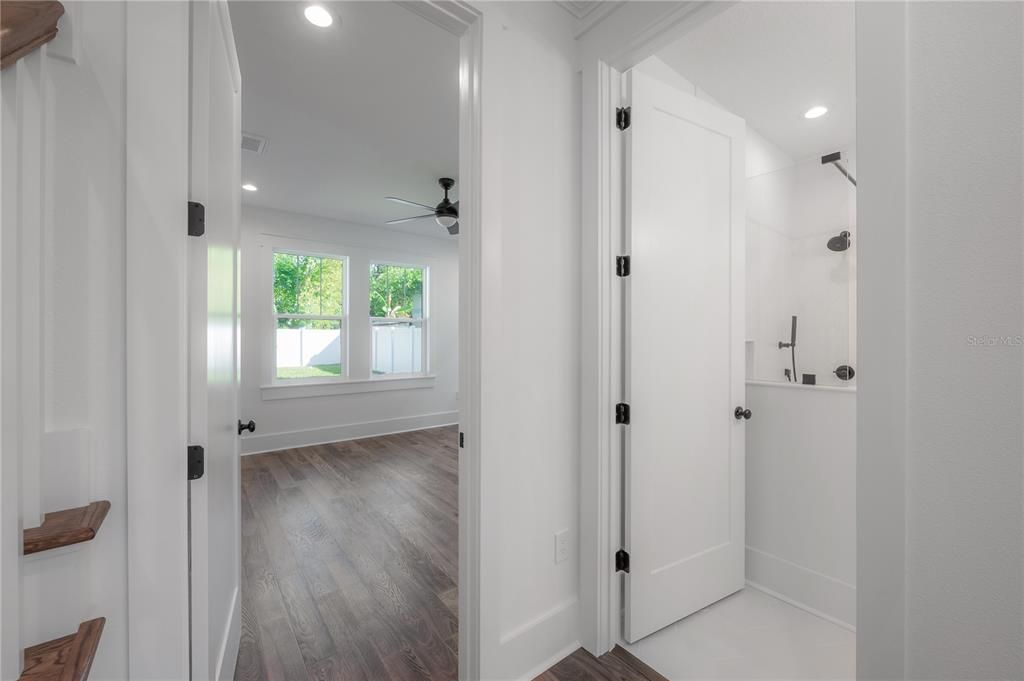 Под контрактом: $741,260 (3 спален, 3 ванн, 2151 Квадратных фут)