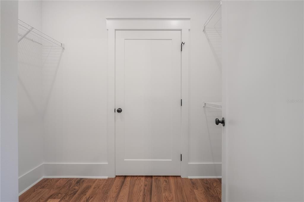 Под контрактом: $741,260 (3 спален, 3 ванн, 2151 Квадратных фут)