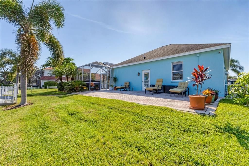 Active With Contract: $760,000 (4 beds, 2 baths, 2340 Square Feet)
