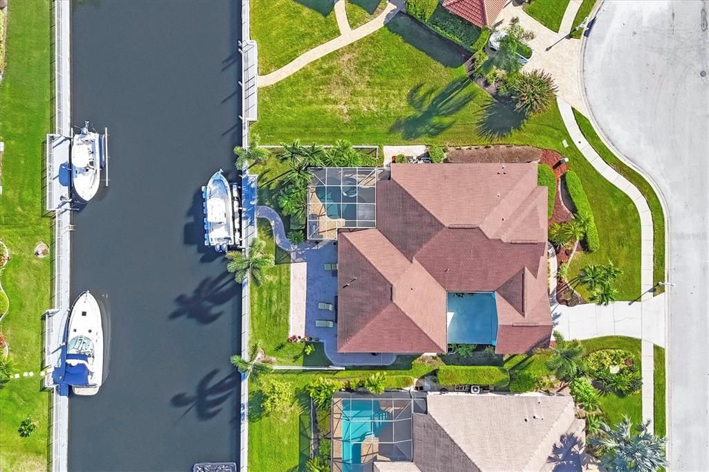 Active With Contract: $760,000 (4 beds, 2 baths, 2340 Square Feet)